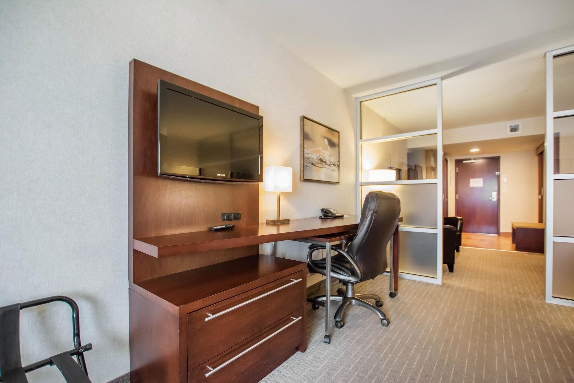Quality Inn & Suites Val-d'Or Exterior foto